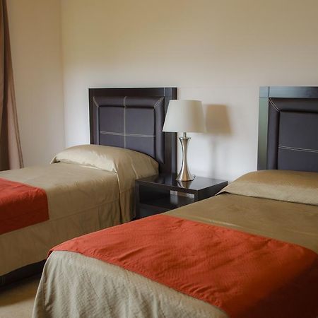 Villaseca Hotel Spa Golf Леон Екстериор снимка